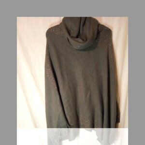 (O) Jamie Gries Woman's Poncho / Sweater 2X /3X Grey w/ Gold Thread Trim NWOT